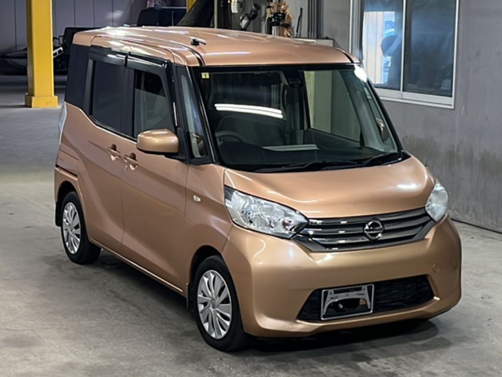 NISSAN DAYZ ROOX