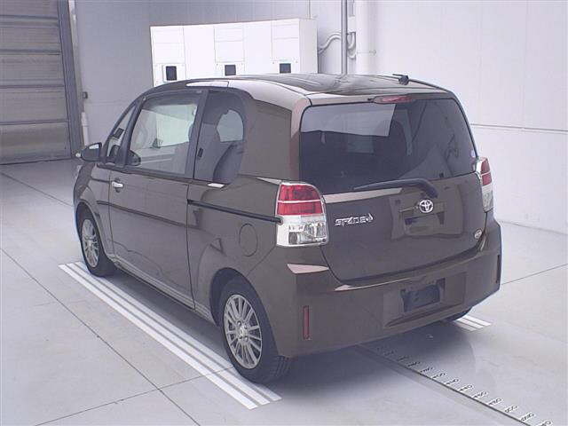 TOYOTA SPADE
