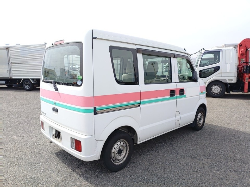 MITSUBISHI MINICAB