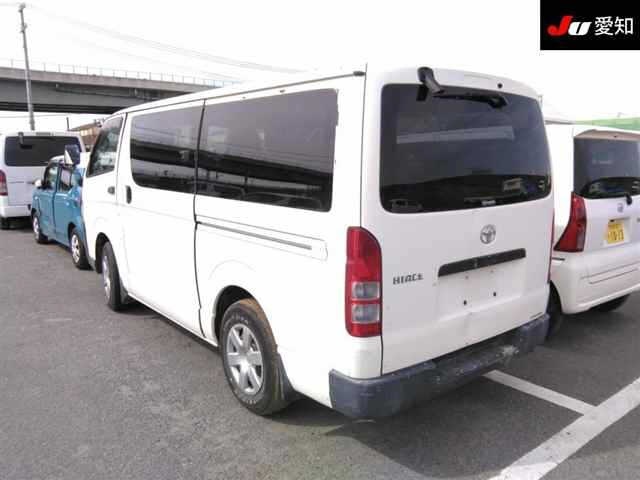 TOYOTA REGIUS ACE