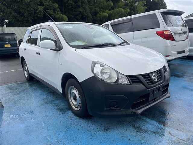 NISSAN AD