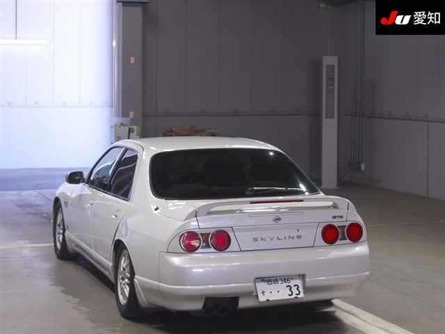 NISSAN SKYLINE