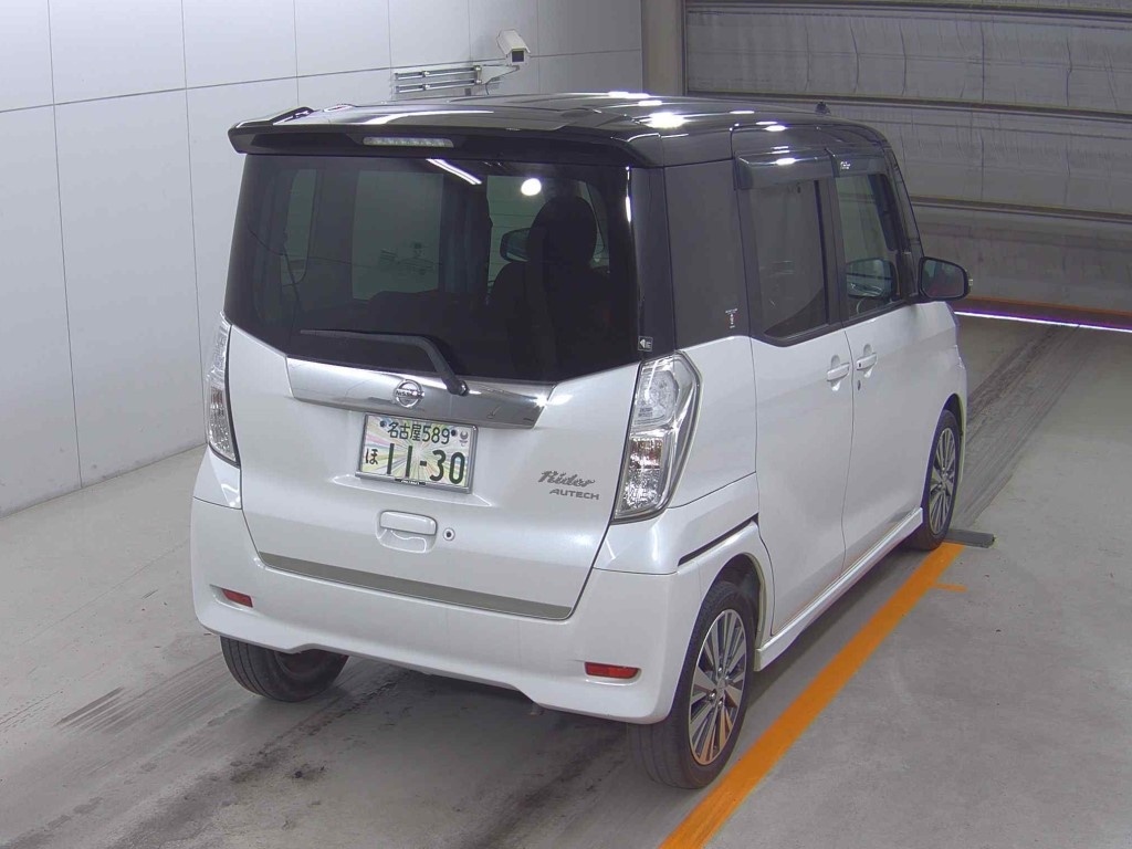 NISSAN DAYZ ROOX