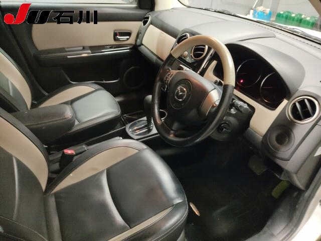 MAZDA VERISA