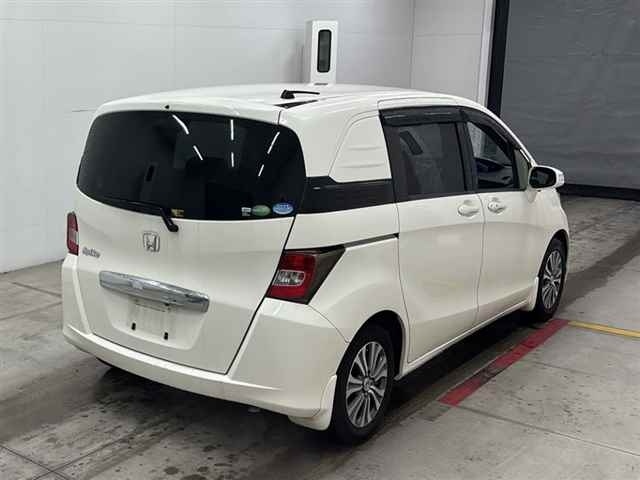 HONDA FREED SPIKE