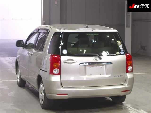 TOYOTA RAUM