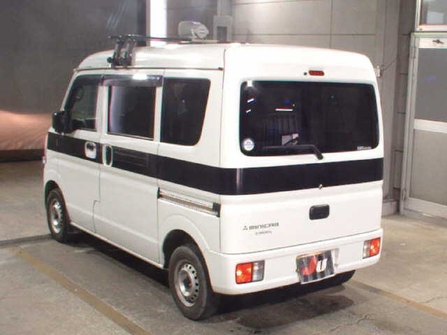MITSUBISHI MINICAB