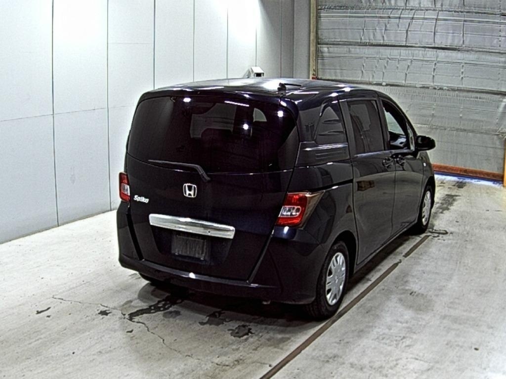 HONDA FREED SPIKE