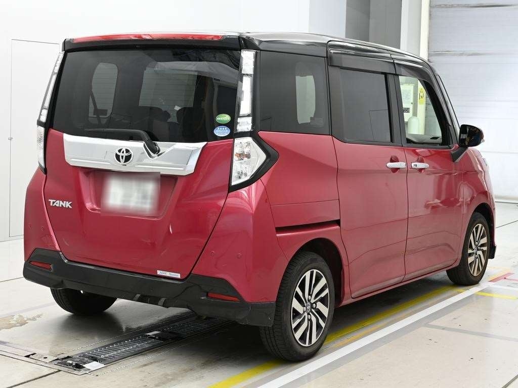 TOYOTA TANK