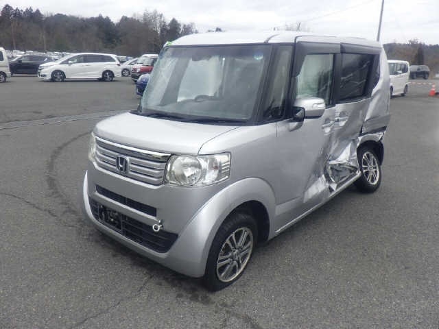 HONDA N-BOX