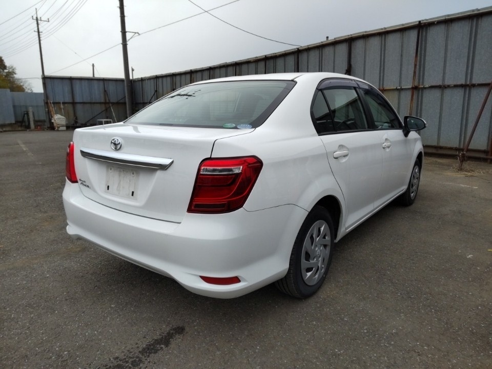 TOYOTA COROLLA AXIO