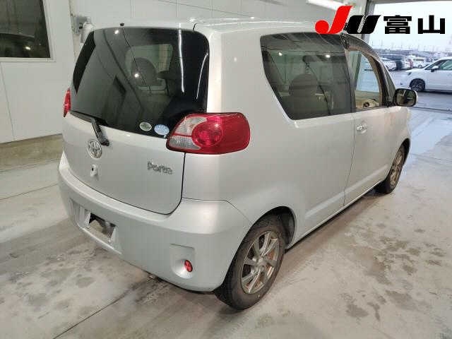 TOYOTA PORTE