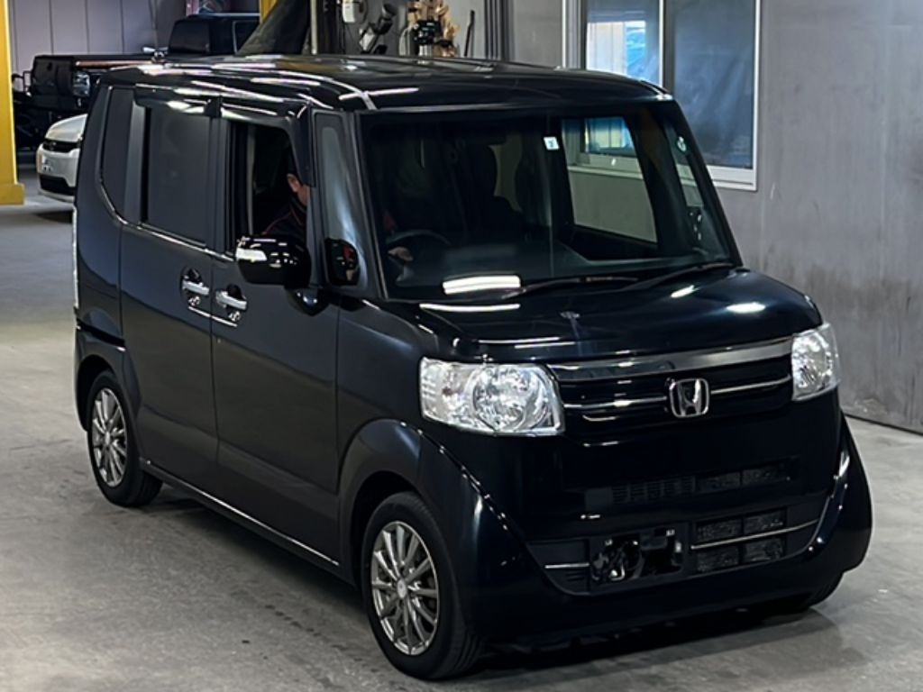 HONDA N-BOX