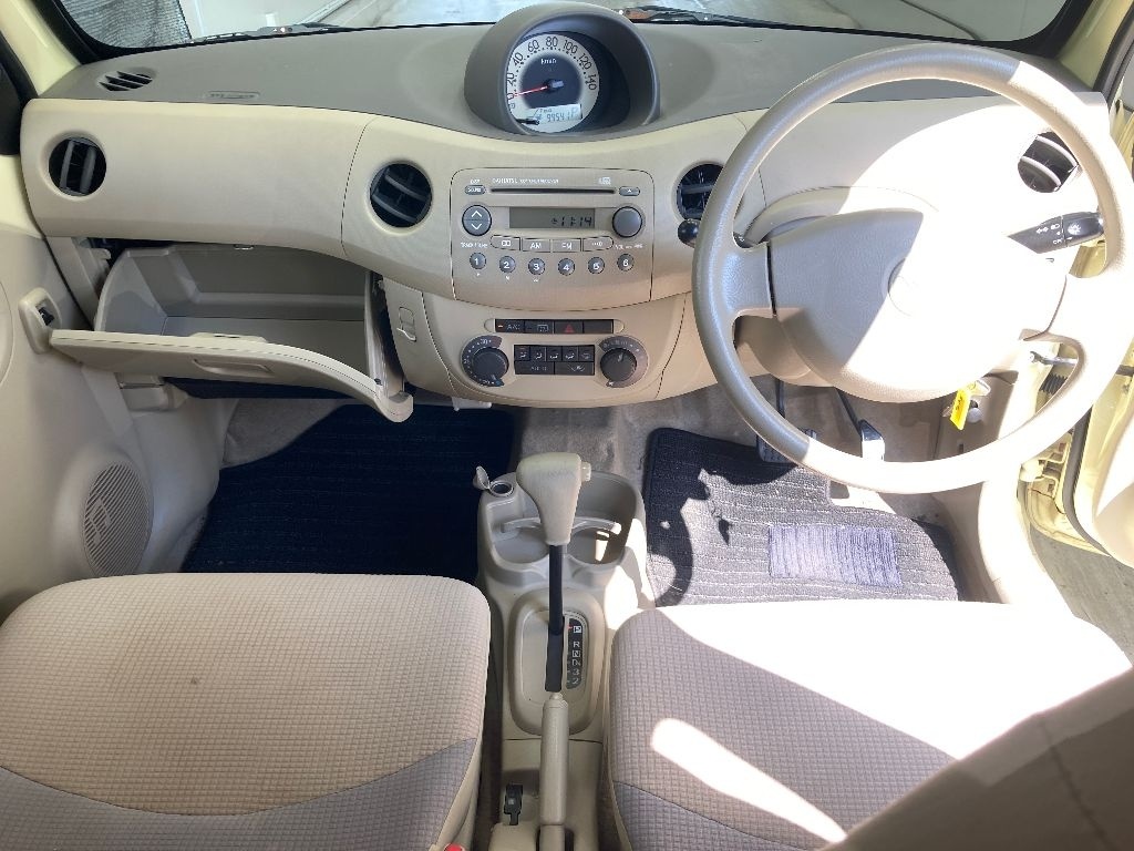 DAIHATSU ESSE
