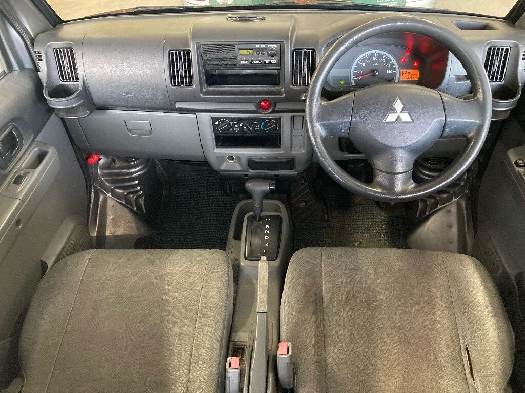 MITSUBISHI MINICAB
