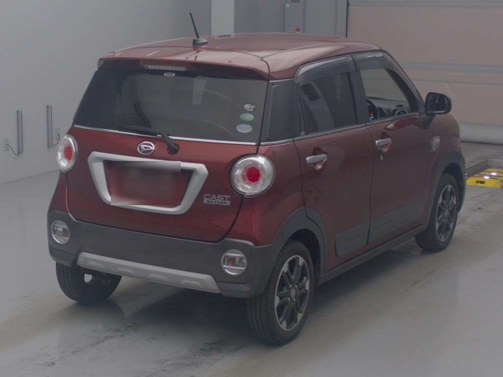 DAIHATSU CAST
