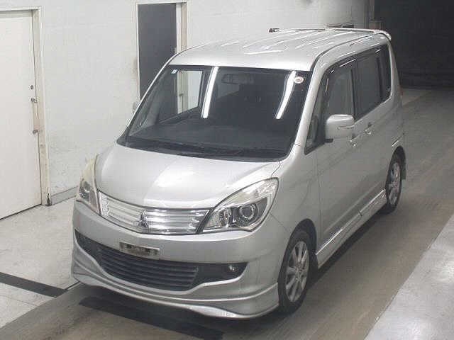 MITSUBISHI DELICA D:2