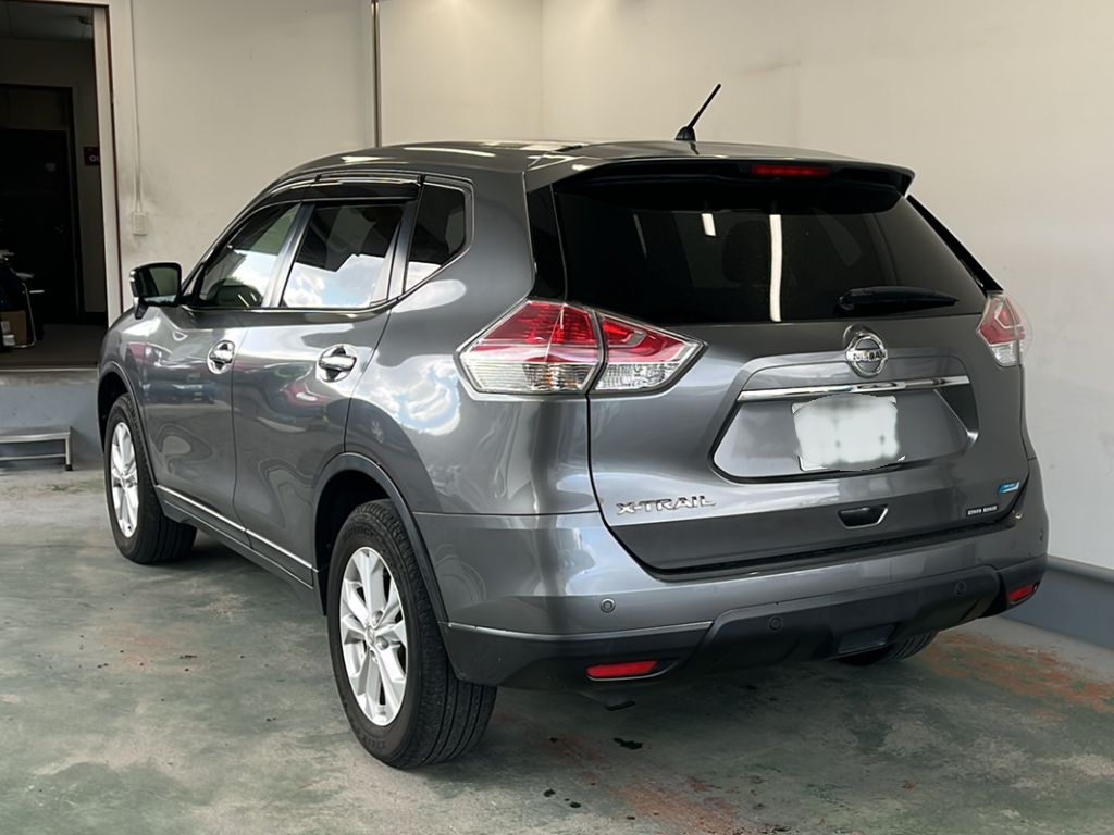 NISSAN X-TRAIL