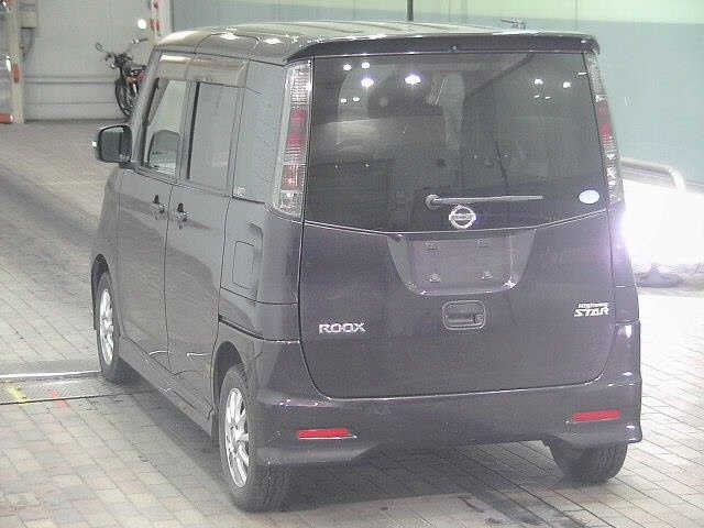 NISSAN ROOX