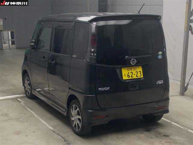 NISSAN ROOX