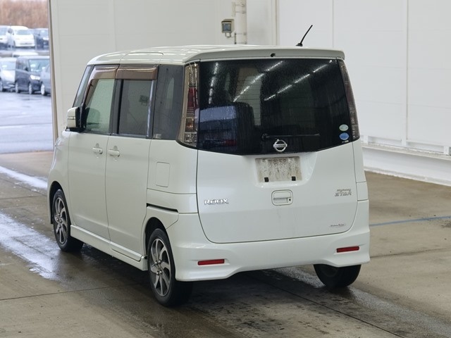 NISSAN ROOX