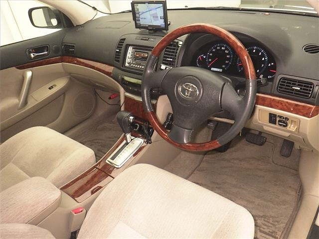 TOYOTA PREMIO