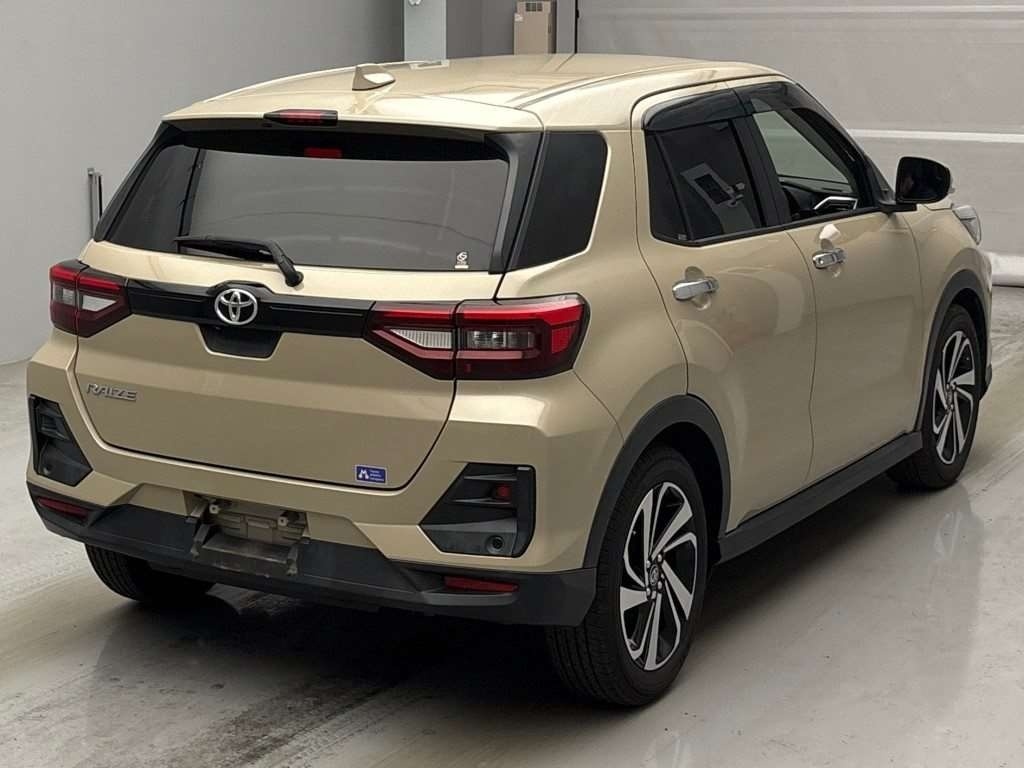 TOYOTA RAIZE