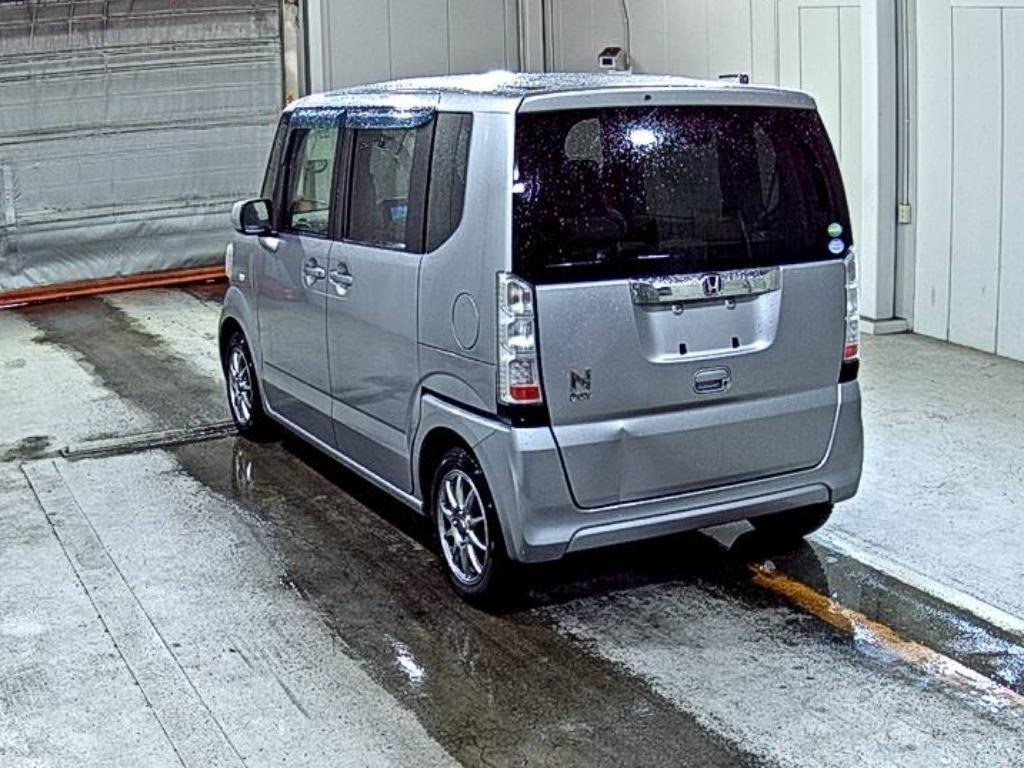 HONDA N-BOX