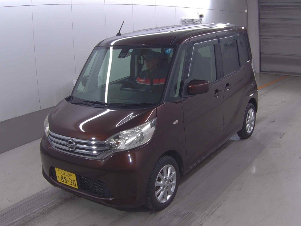 NISSAN DAYZ ROOX