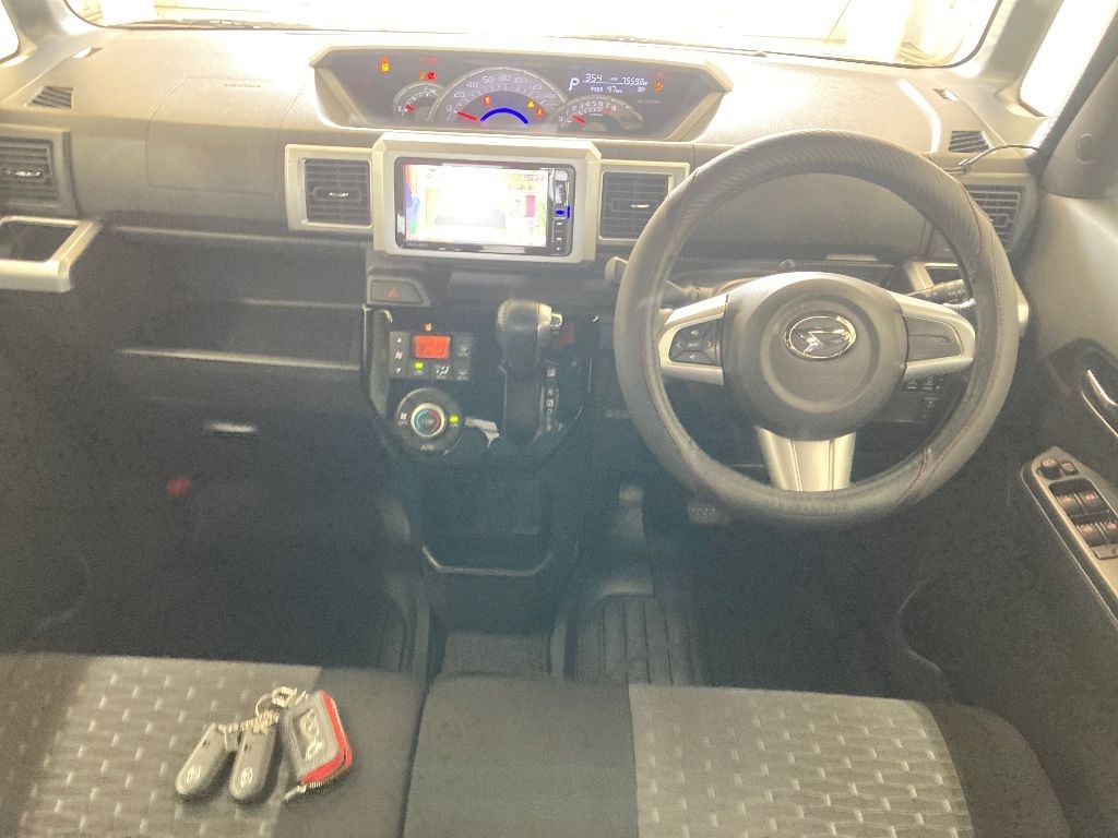 DAIHATSU WAKE