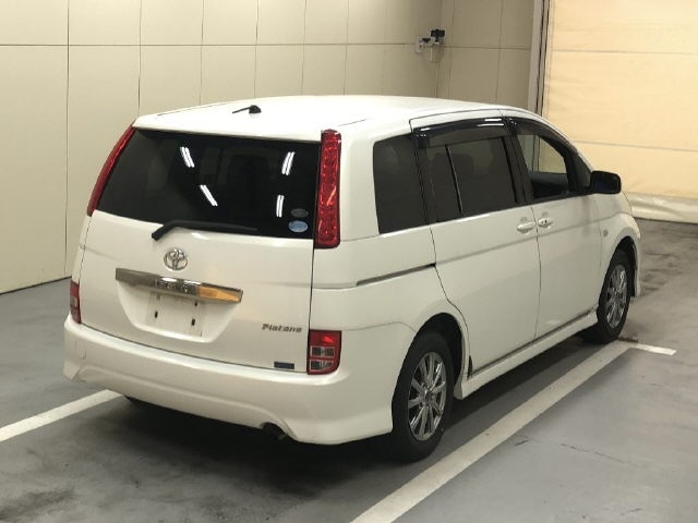 TOYOTA ISIS
