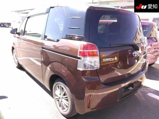 TOYOTA SPADE