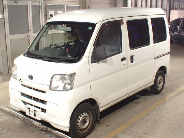 TOYOTA PIXIS VAN