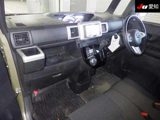 DAIHATSU WAKE