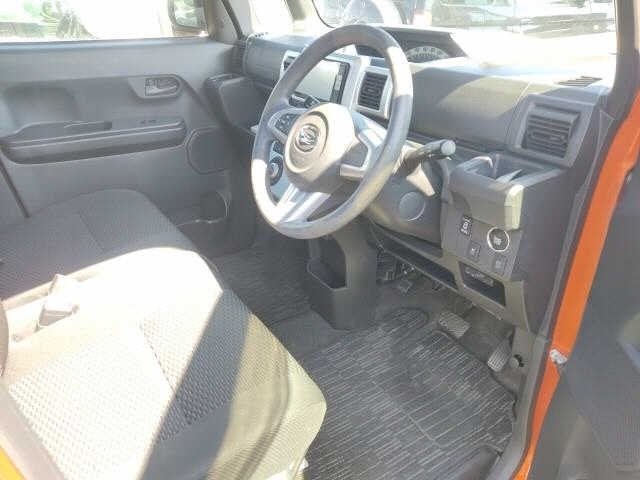 DAIHATSU WAKE