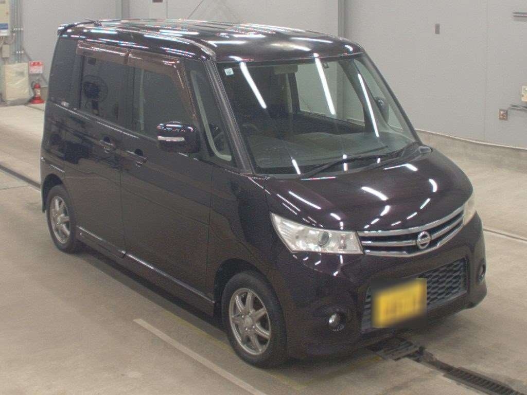 NISSAN ROOX