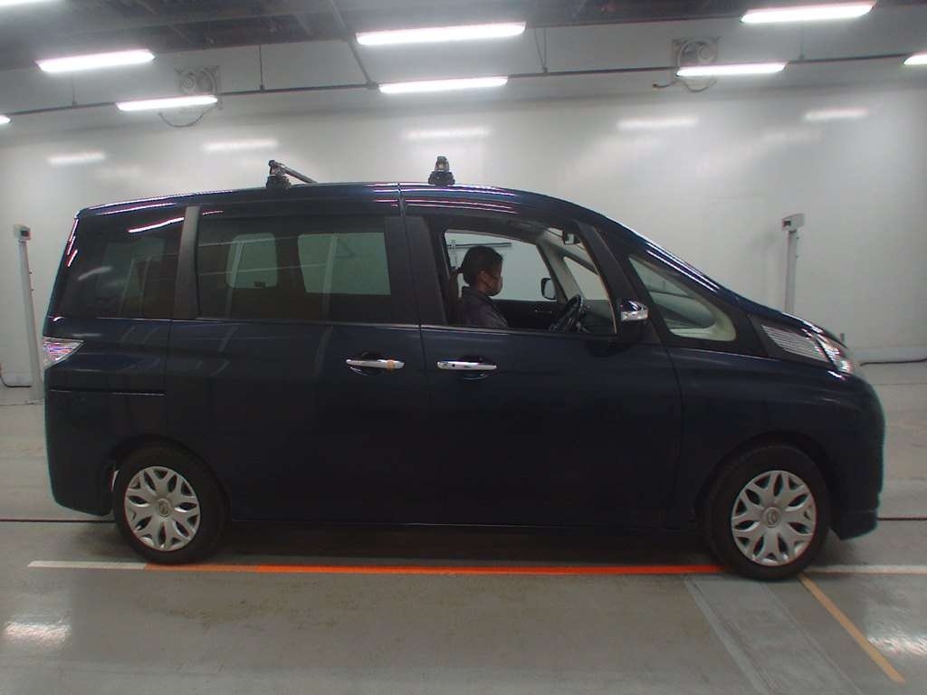 MAZDA BIANTE