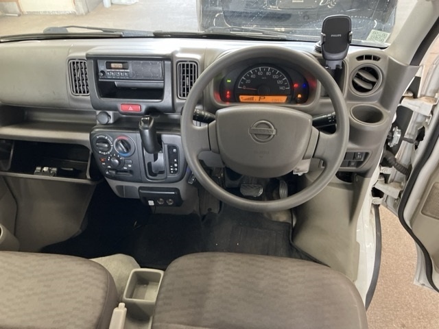 NISSAN NV100 CLIPPER
