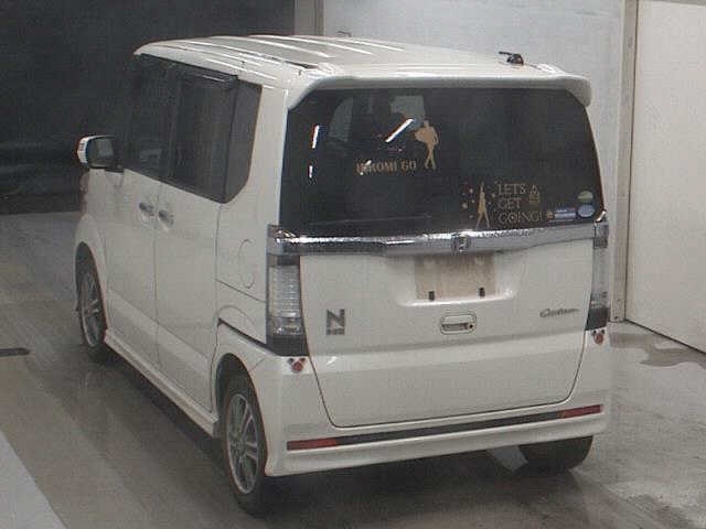 HONDA N-BOX
