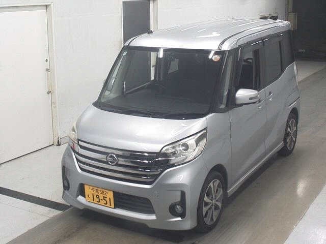 NISSAN DAYZ ROOX