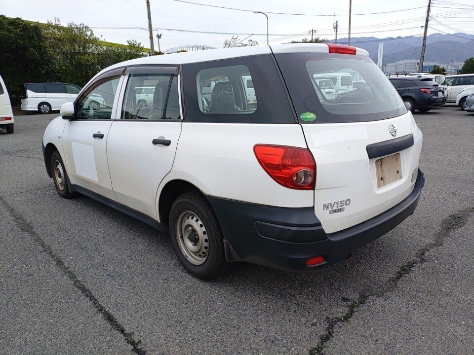 NISSAN AD