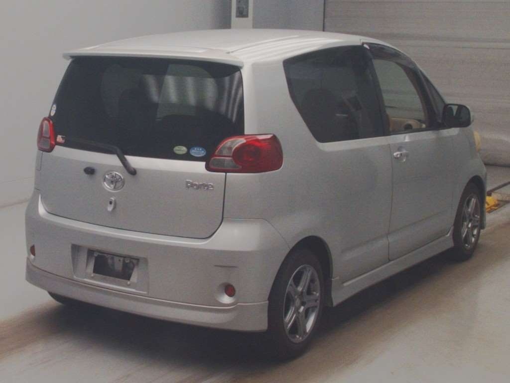 TOYOTA PORTE