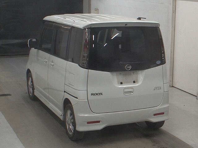 NISSAN ROOX