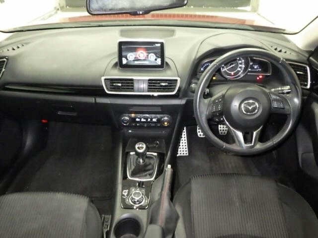 MAZDA AXELA