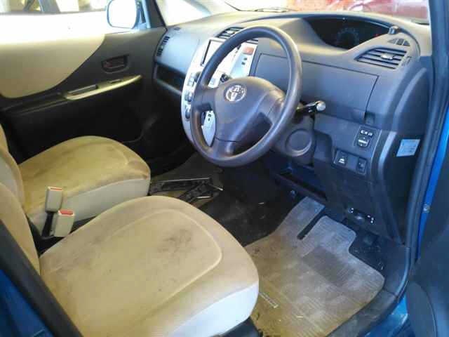 TOYOTA RACTIS
