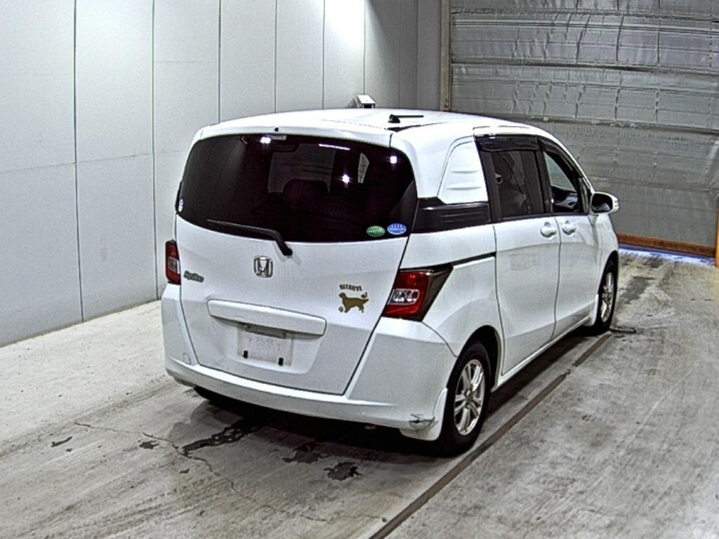 HONDA FREED SPIKE