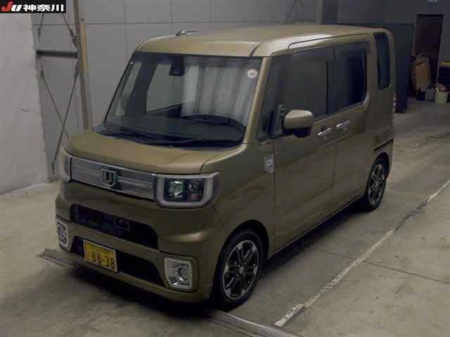 DAIHATSU WAKE