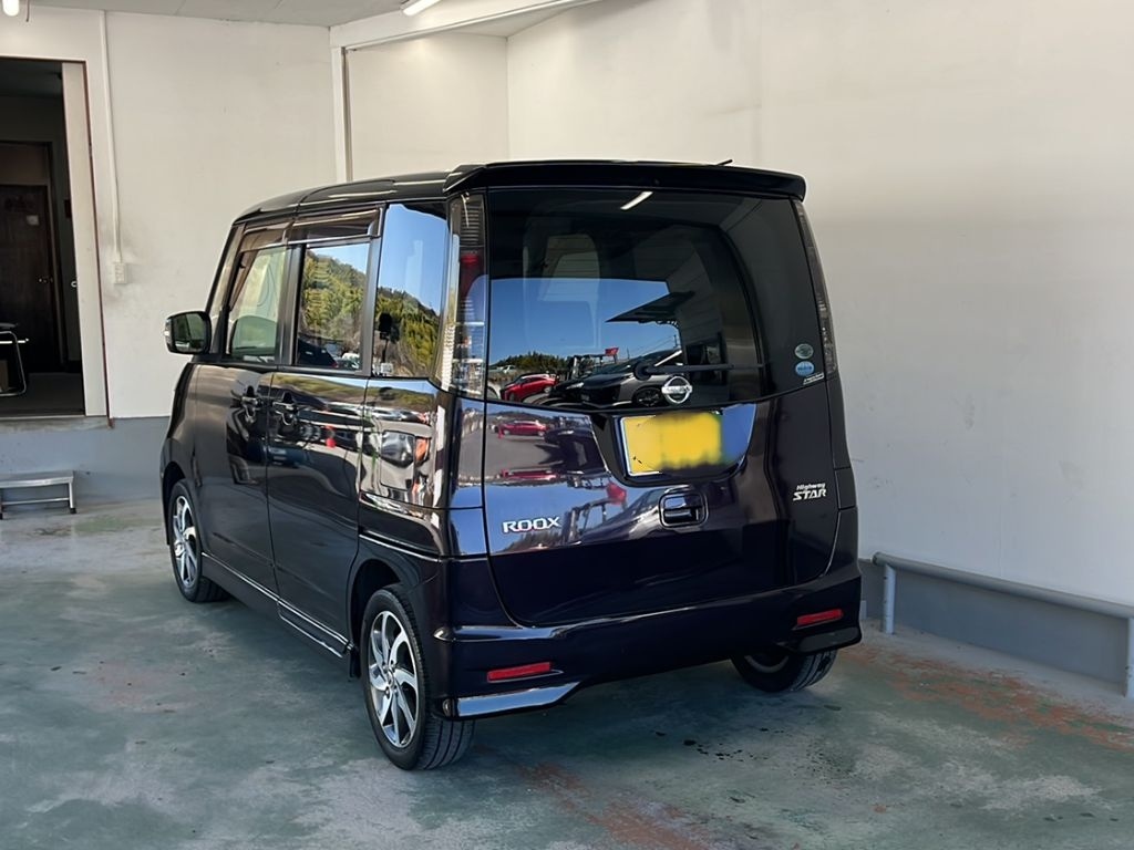 NISSAN ROOX