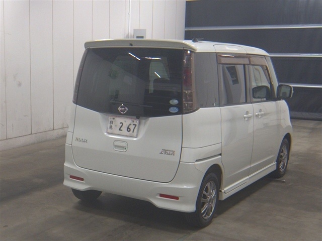 NISSAN ROOX