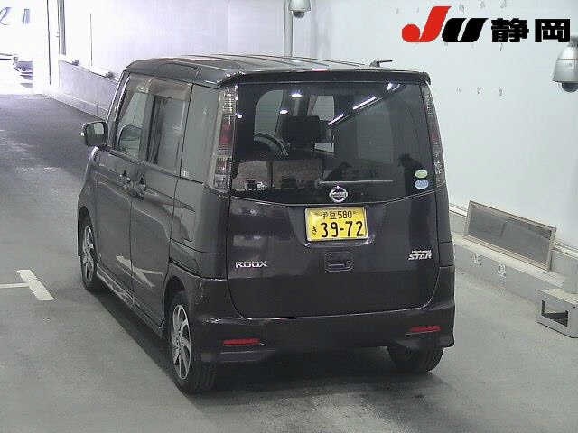NISSAN ROOX